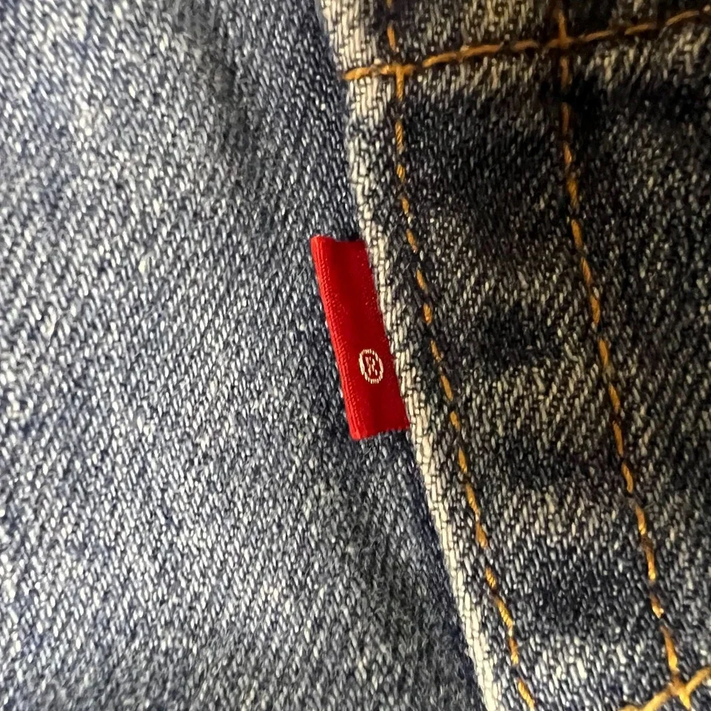 Levi's 505 Jeans Mens 36x30 Blue Denim‎ Regular Fit Medium Wash Straight Leg